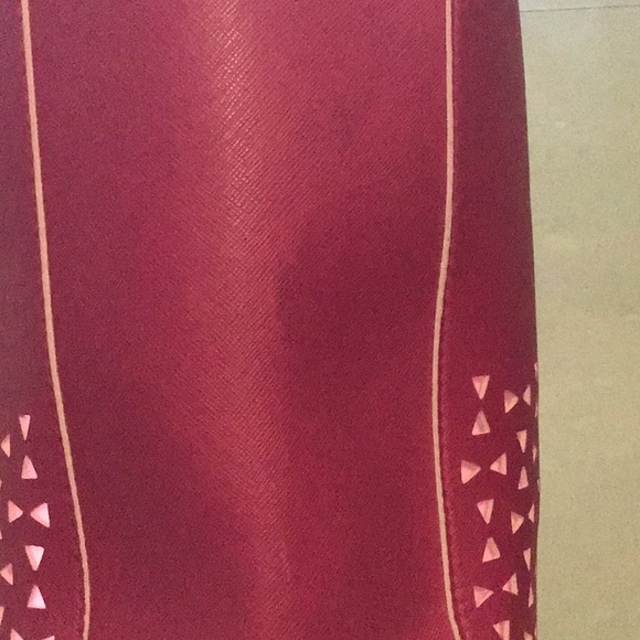 Pink tote with triangles cutouts - Picture 5 of 7